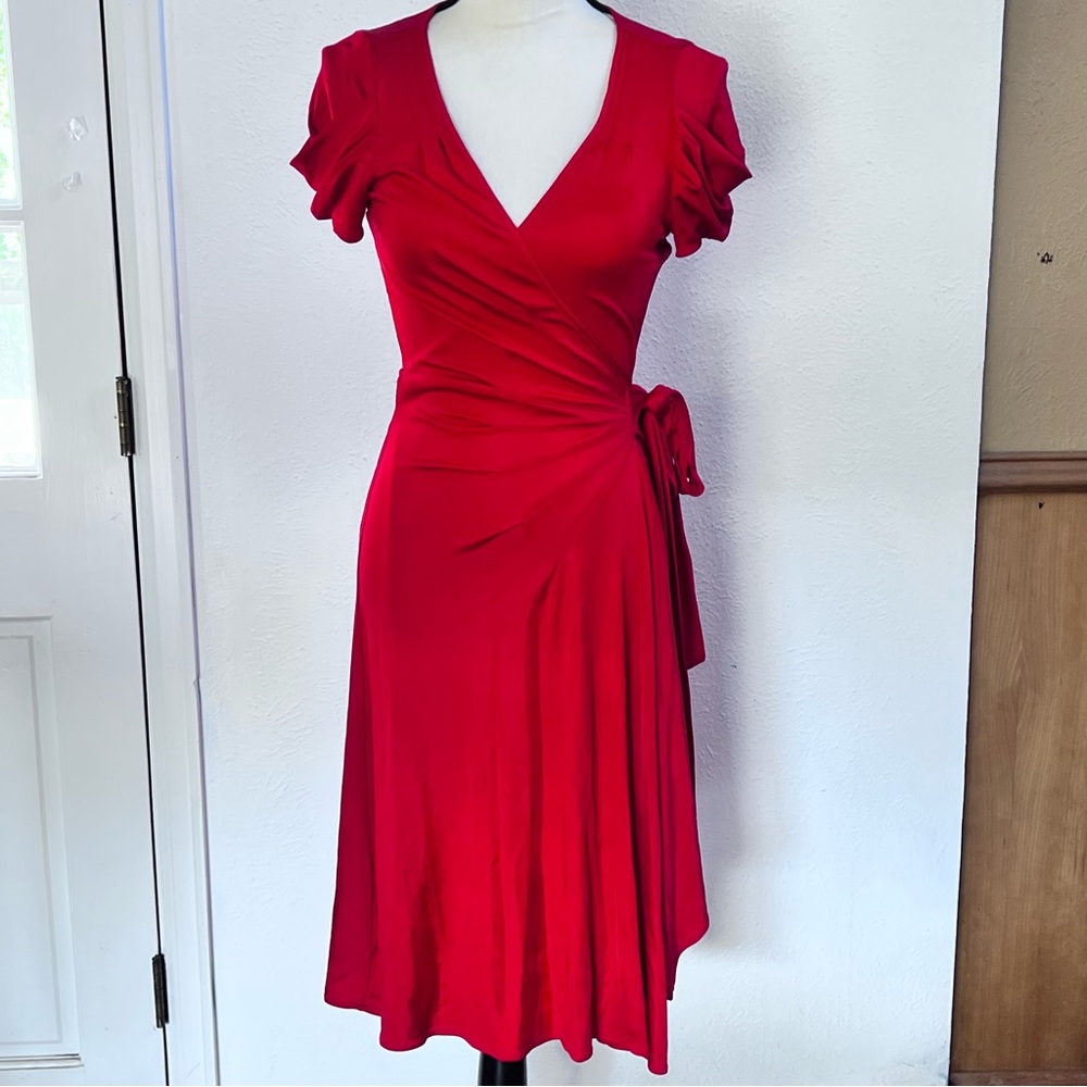 STUNNING DVF red wrap knit dress